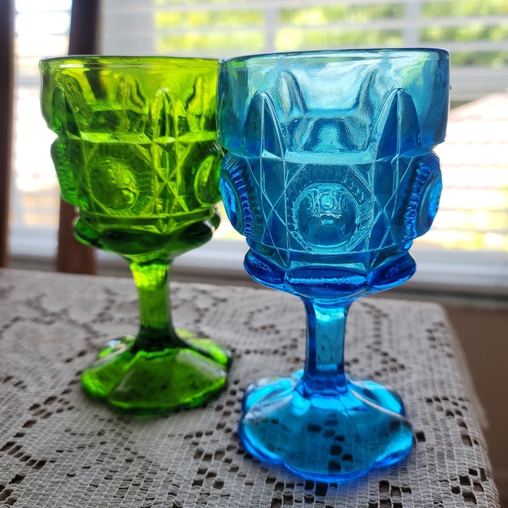 Kanawha Vintage Bulls Eye & Daisy Green and Blue Goblet Set - Vintage